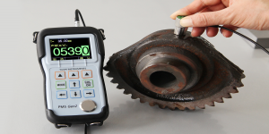 哪有參數會影響超聲波聲速變化？